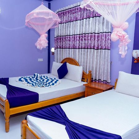 Snp Star Guest House Trincomalee Kültér fotó