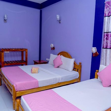 Snp Star Guest House Trincomalee Kültér fotó