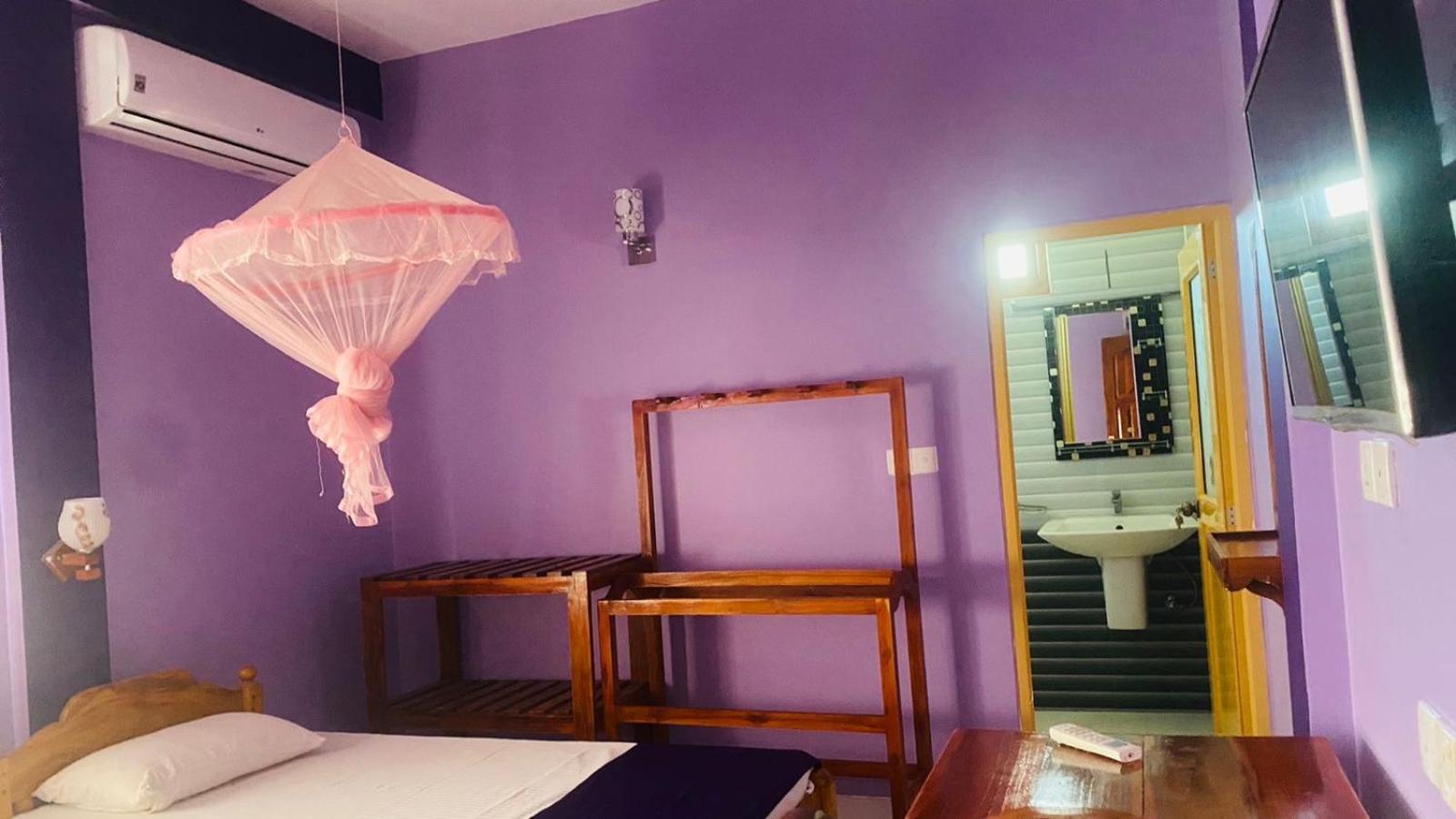 Snp Star Guest House Trincomalee Kültér fotó