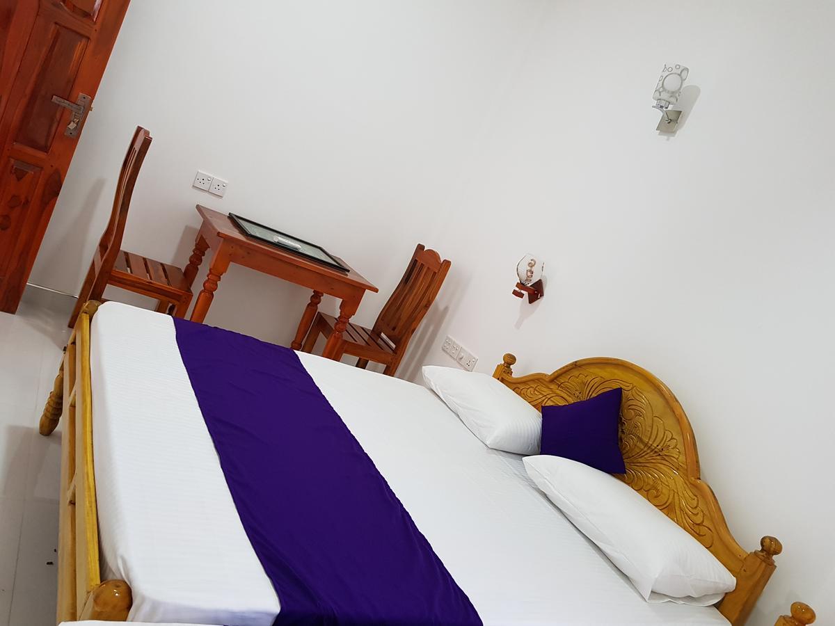 Snp Star Guest House Trincomalee Kültér fotó