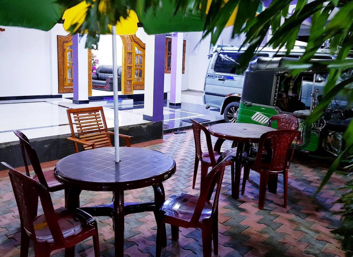 Snp Star Guest House Trincomalee Kültér fotó