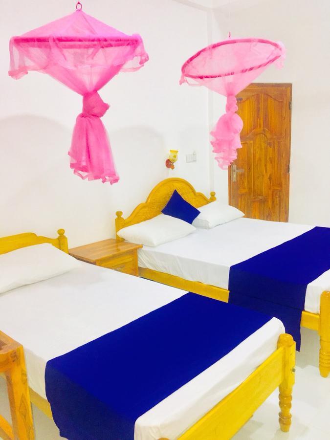 Snp Star Guest House Trincomalee Kültér fotó