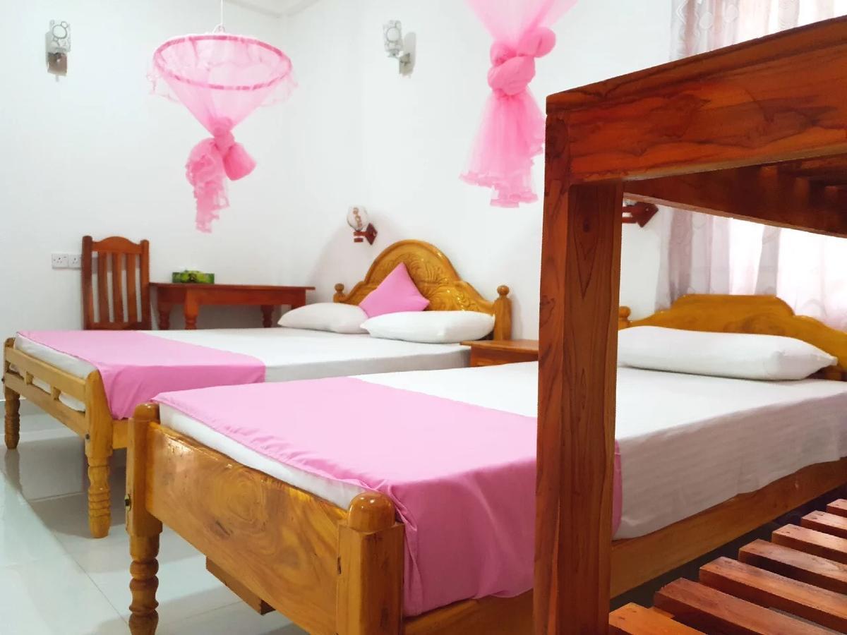 Snp Star Guest House Trincomalee Kültér fotó